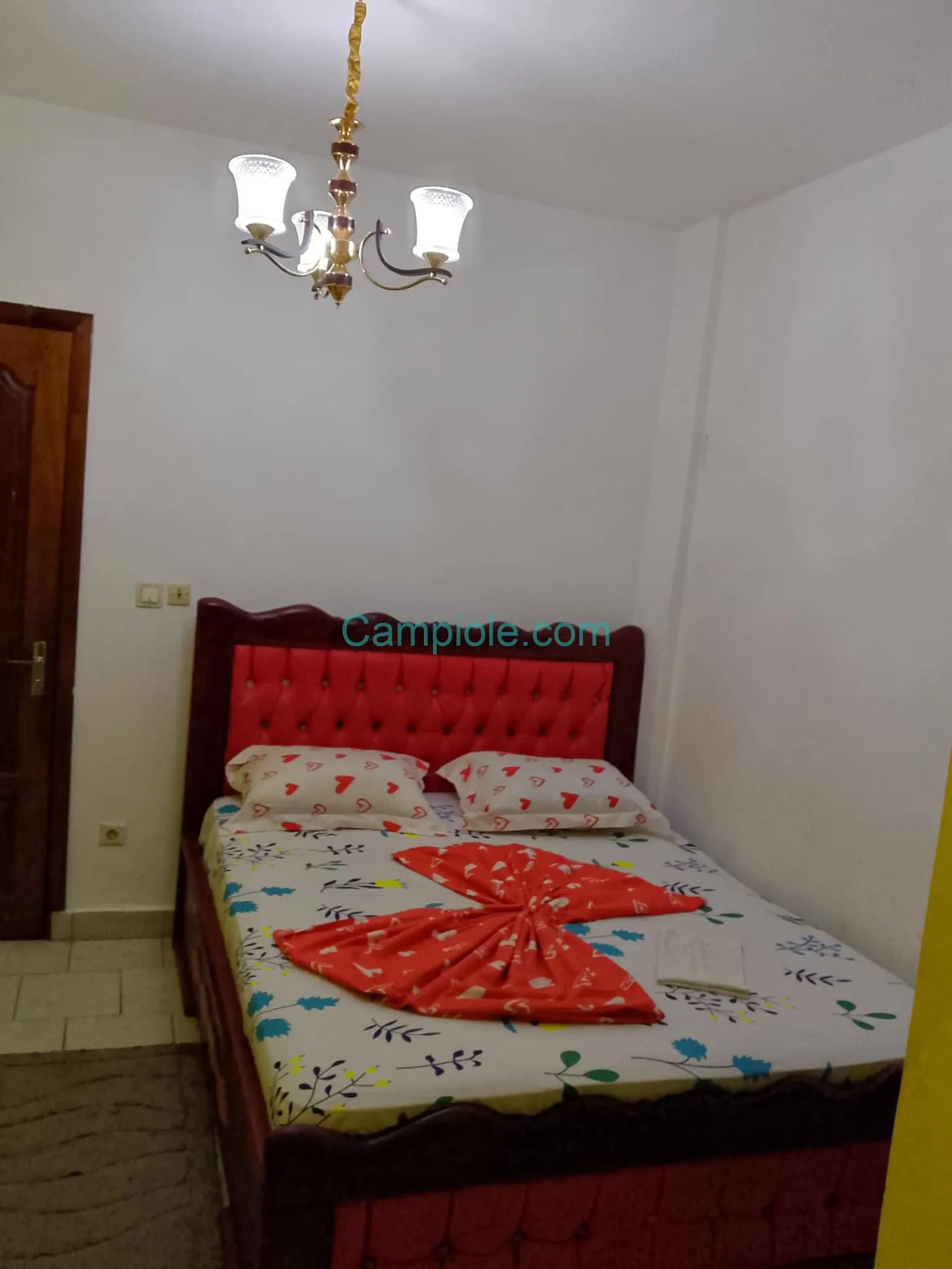 Chambre meublée à Douala Ndogbong
