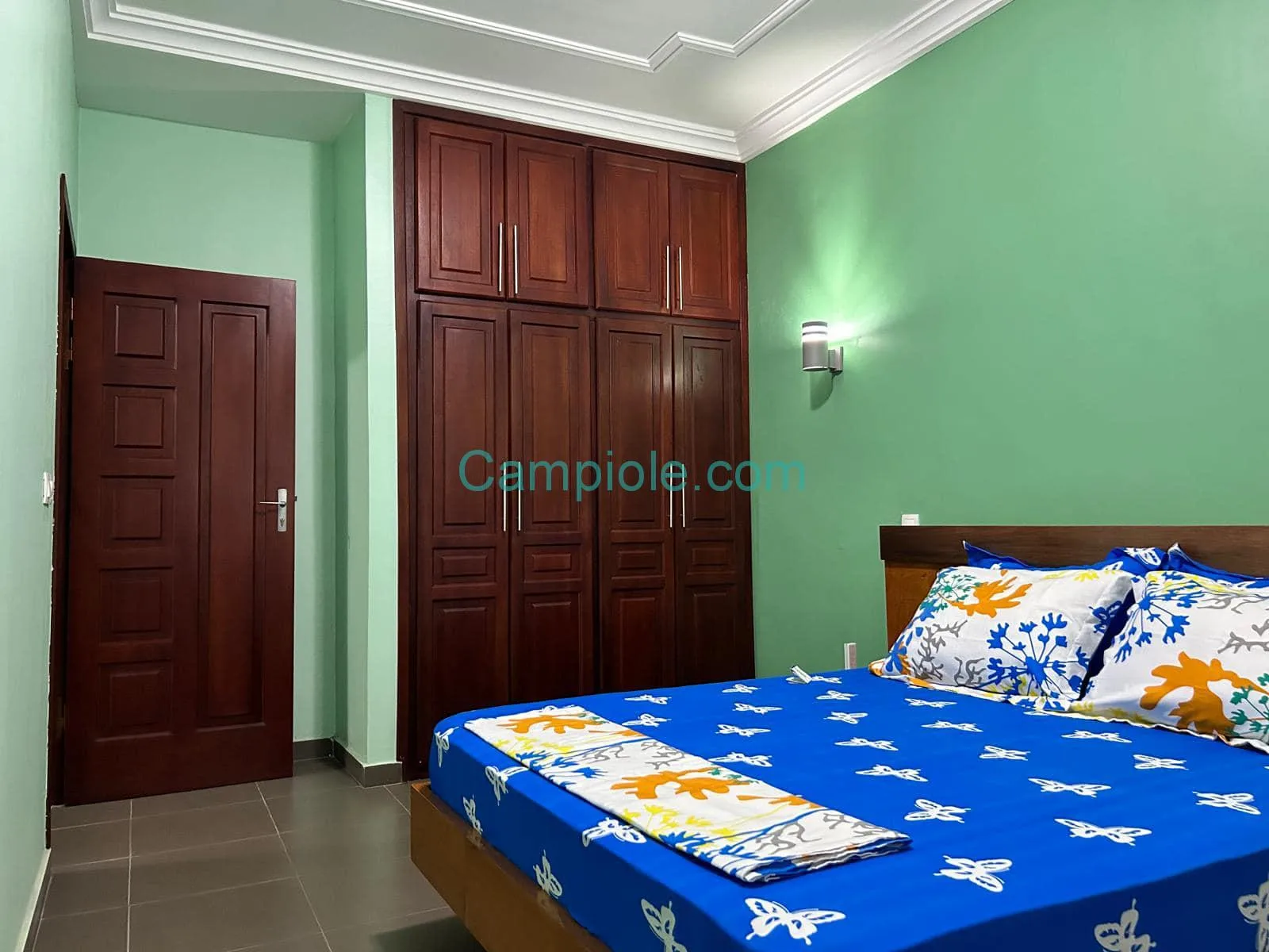 Studio meublé à Yaoundé Odza borne 10