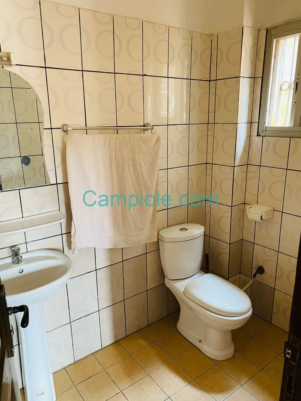 APPARTEMENT MEUBLÉ À LOUER CITÉ VERTE