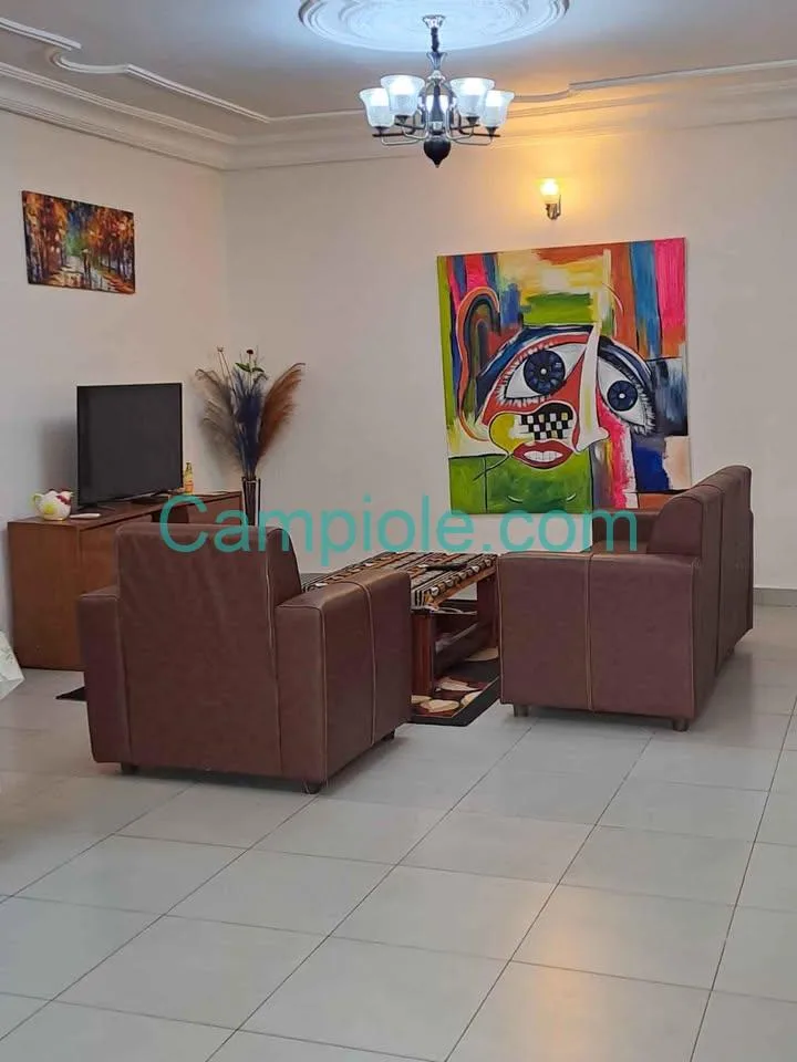 Superbe appartement meublé Yaoundé Odza Brigade