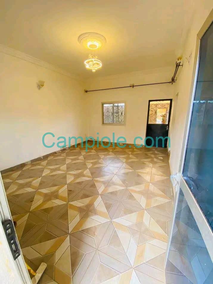 AsN_appartement_emana_yde_120825_sln2