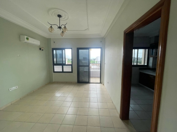 MAGNIFIQUE ET SPACIEUX STUDIO À LOUER, BONADIWOTO, DOUALA