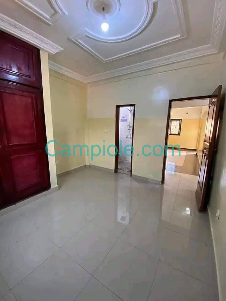 DZ_appartement_obobogo_yde_050825_chb1