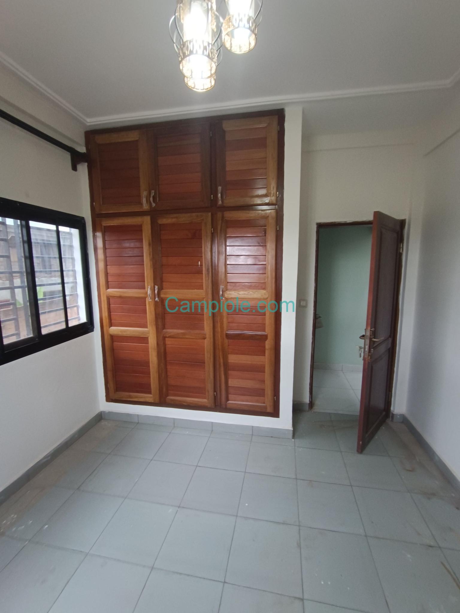 DZ_studio_nsimeyong_yde_280825_chb2