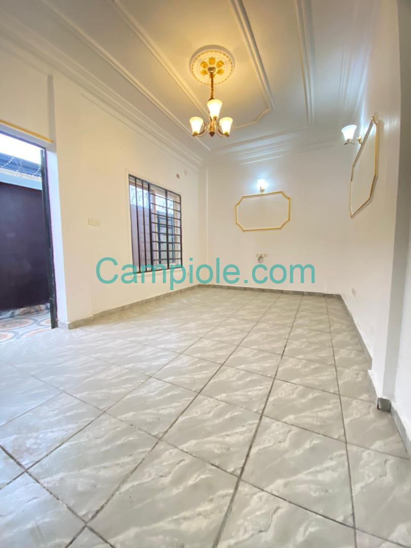 FH_studio_kotto_douala_150825_sln2