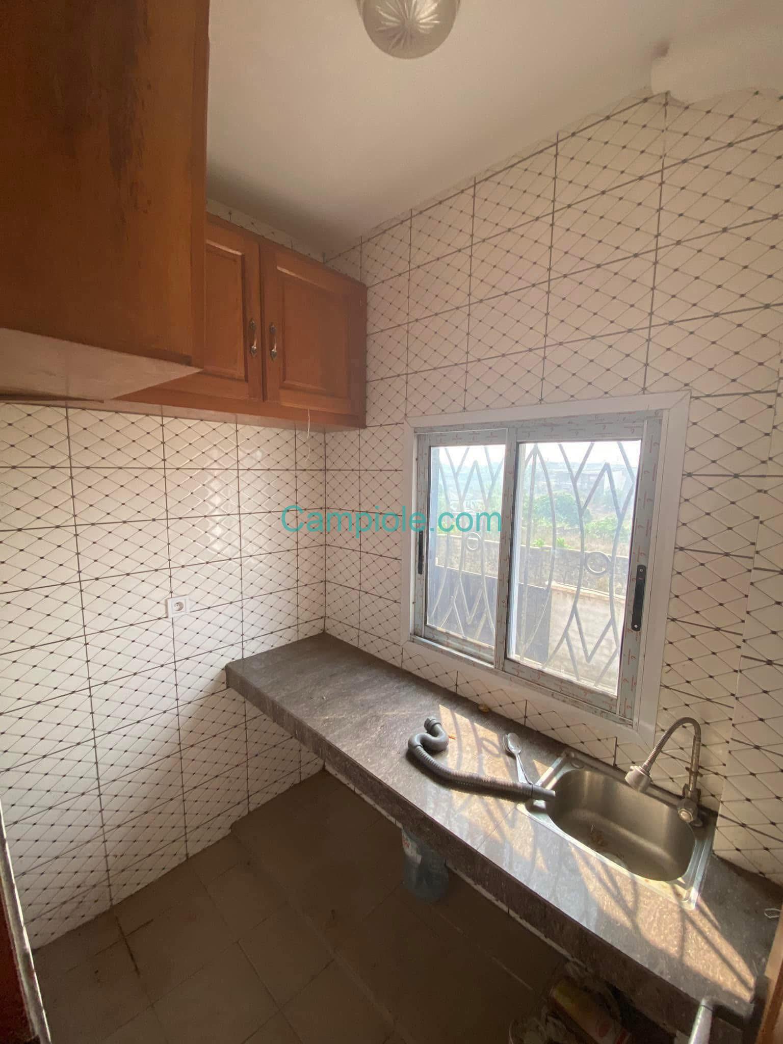 II_studio_yassa_dla_290825_csn