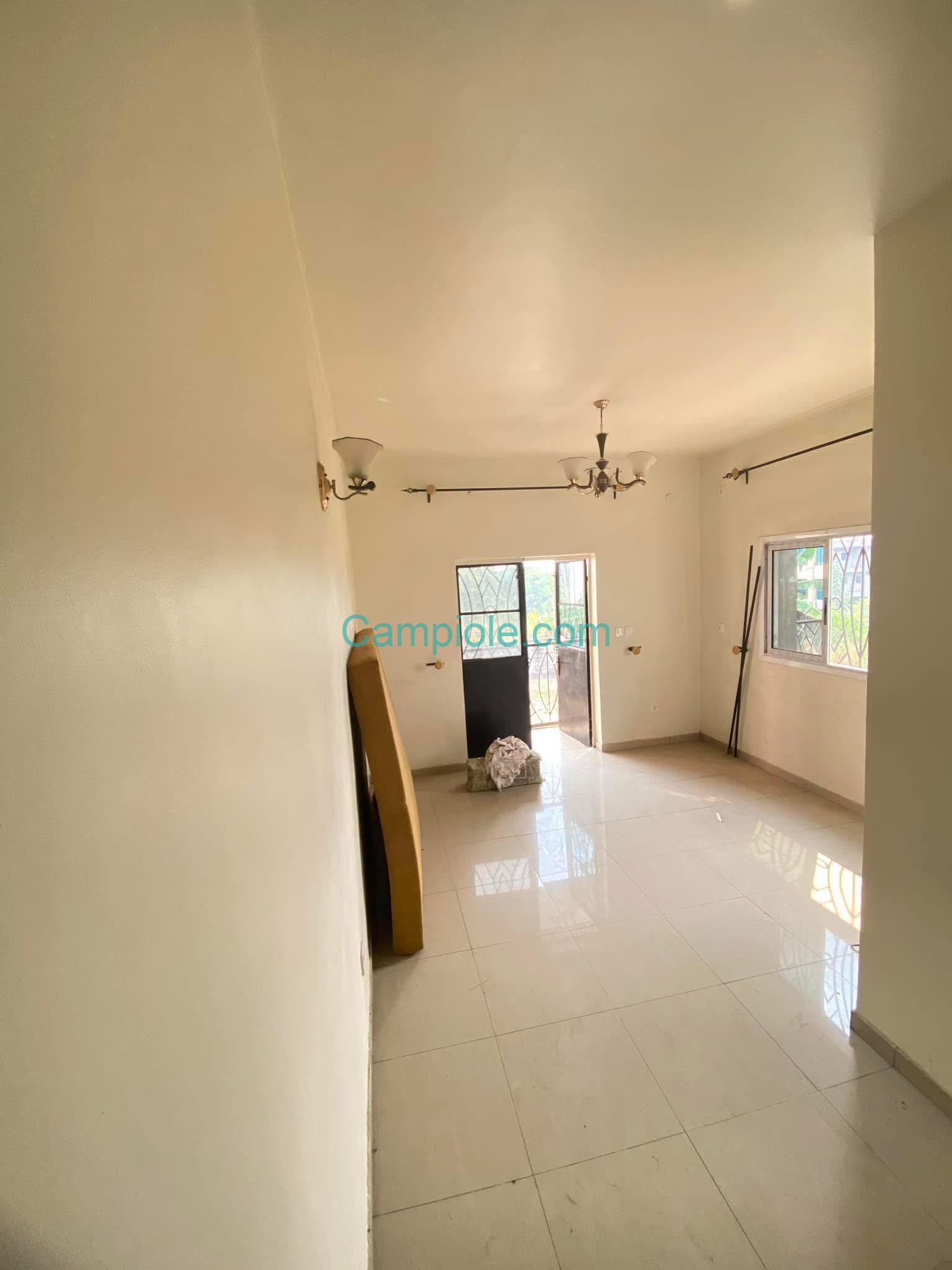 II_studio_yassa_dla_290825_sln1