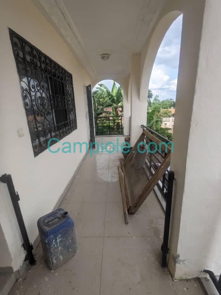 LI_appartement_ekie_yaounde_140825_ext