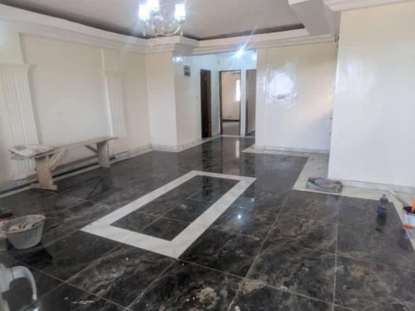 Bel et vaste appartement à louer, Ékié, Yaoundé