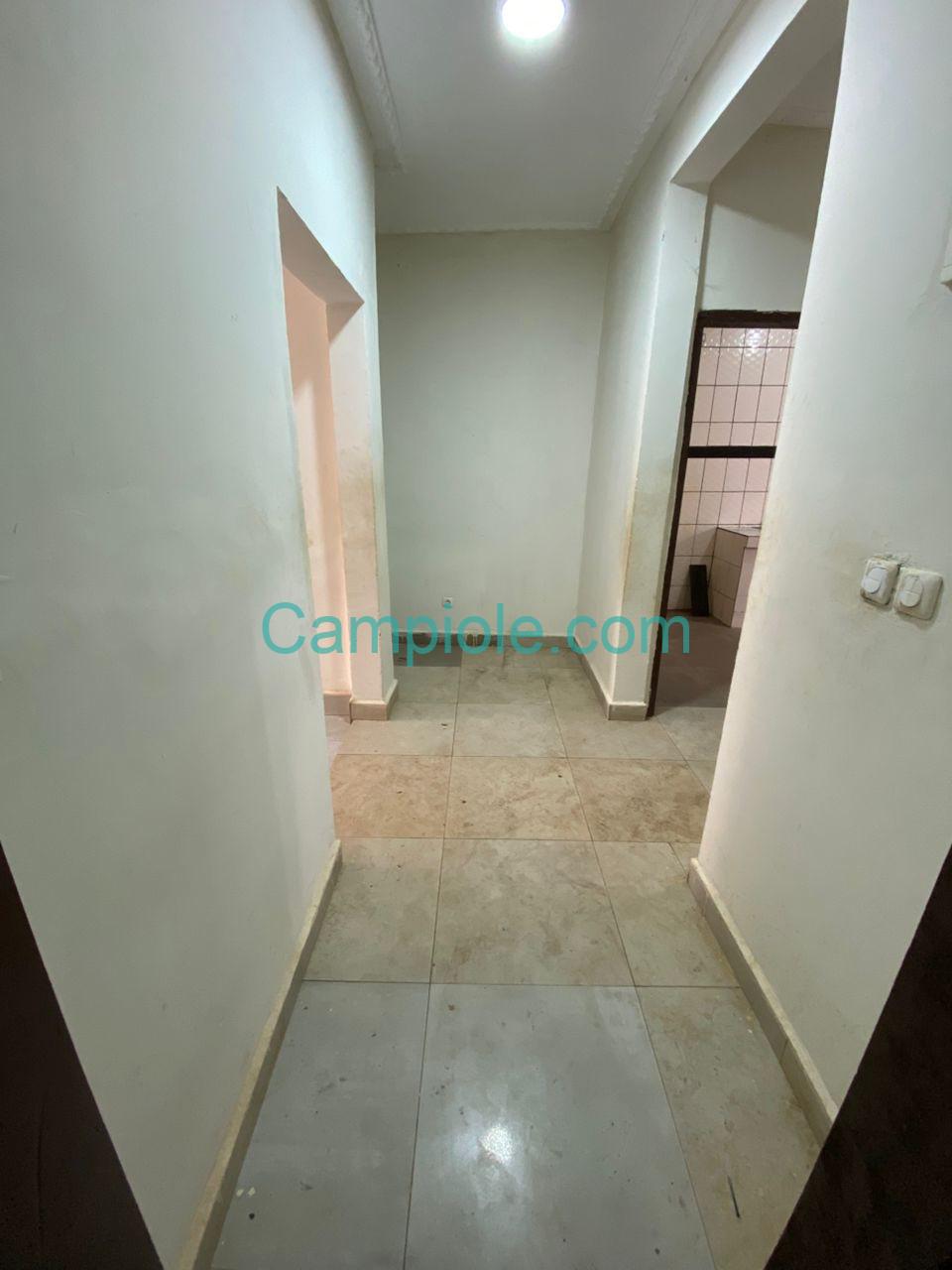 LI_appartement_essos_yde_200825_clr