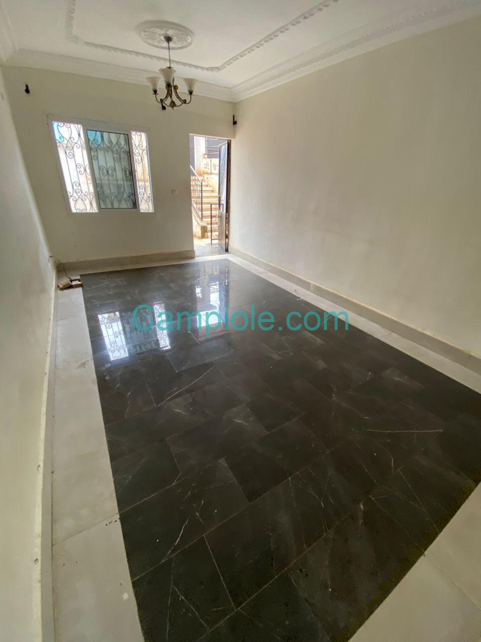 LI_appartement_essos_yde_200825_sln1