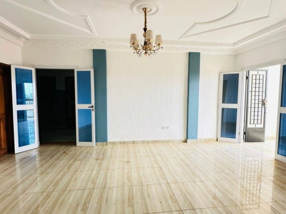Appartement moderne à louer Nepturne Kondengui, Yaoundé