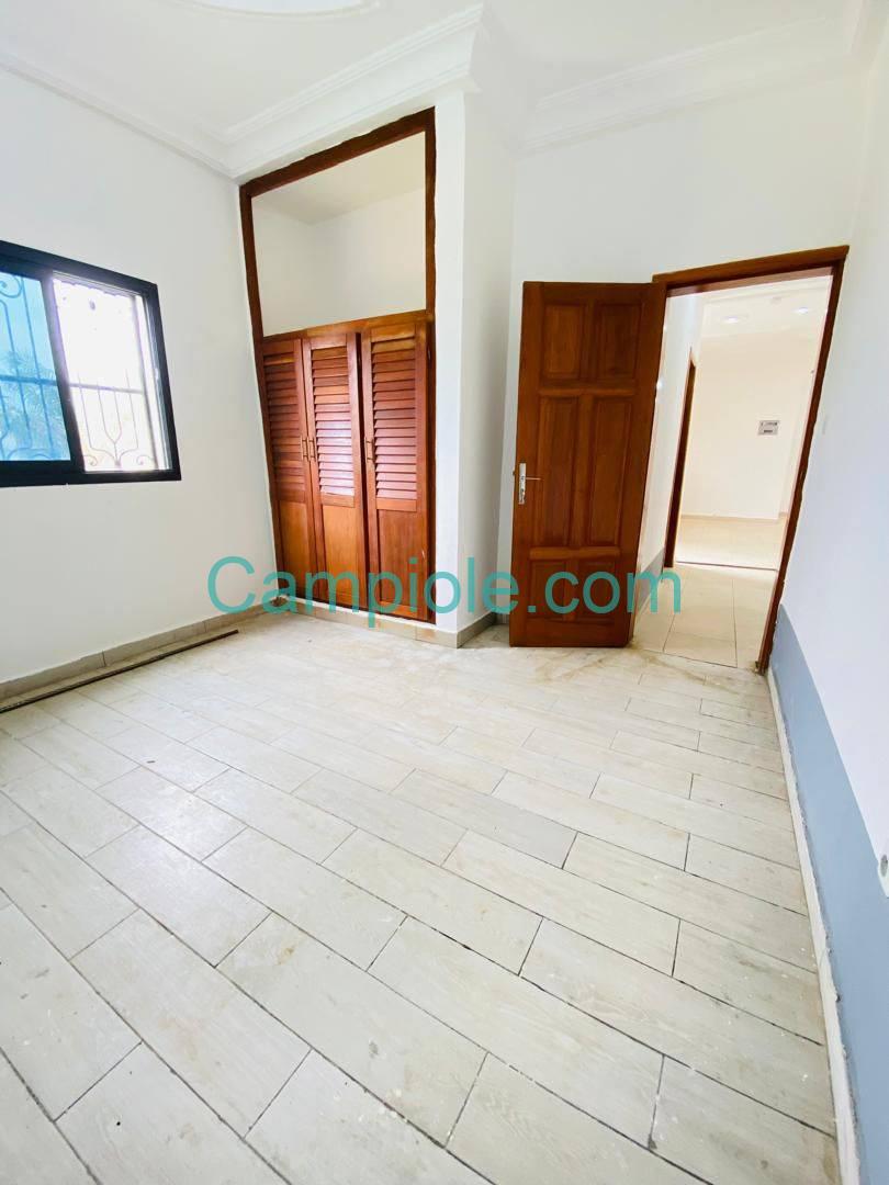 LI_appartement_logbessou_dla_200825_chb2