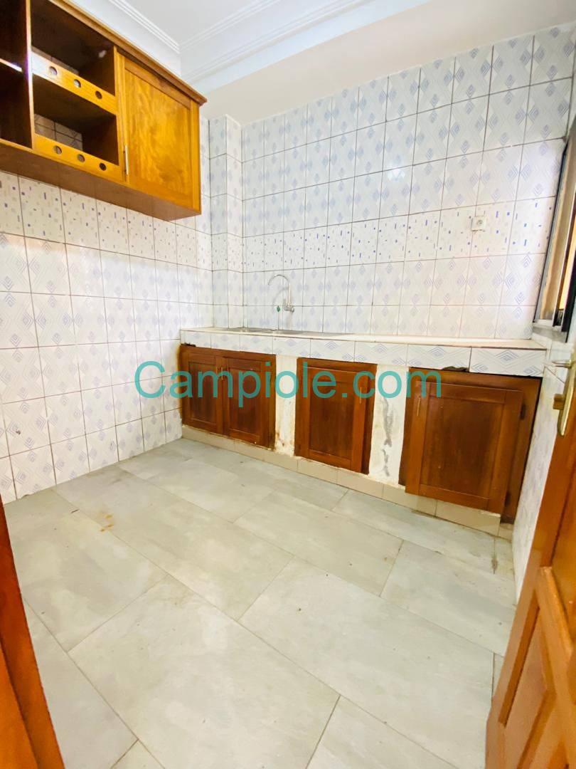 LI_appartement_logbessou_dla_200825_csn