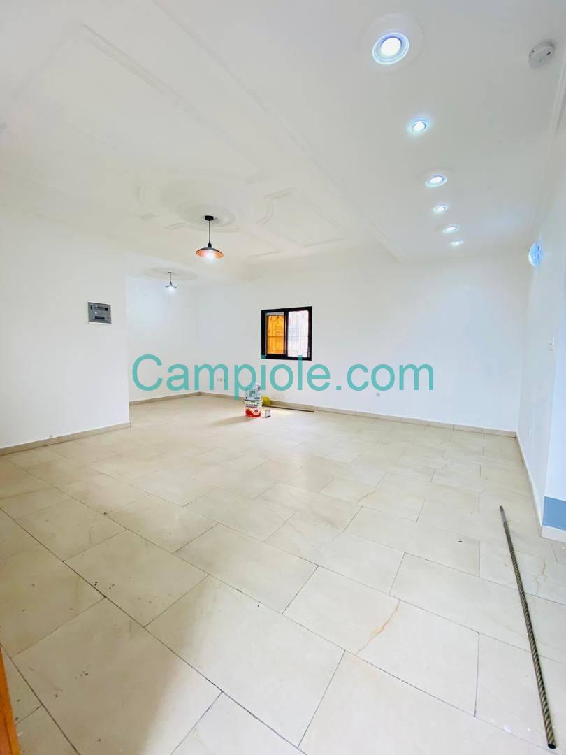 LI_appartement_logbessou_dla_200825_sln1