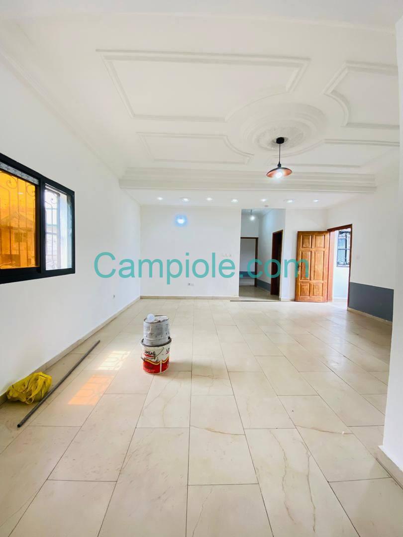 LI_appartement_logbessou_dla_200825_sln2