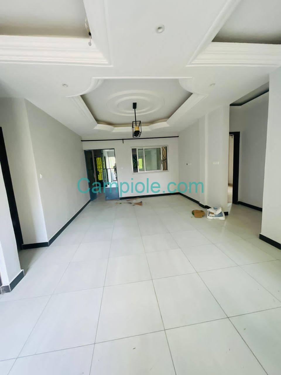 LI_appartement_logbessou_dla_290825_sln2