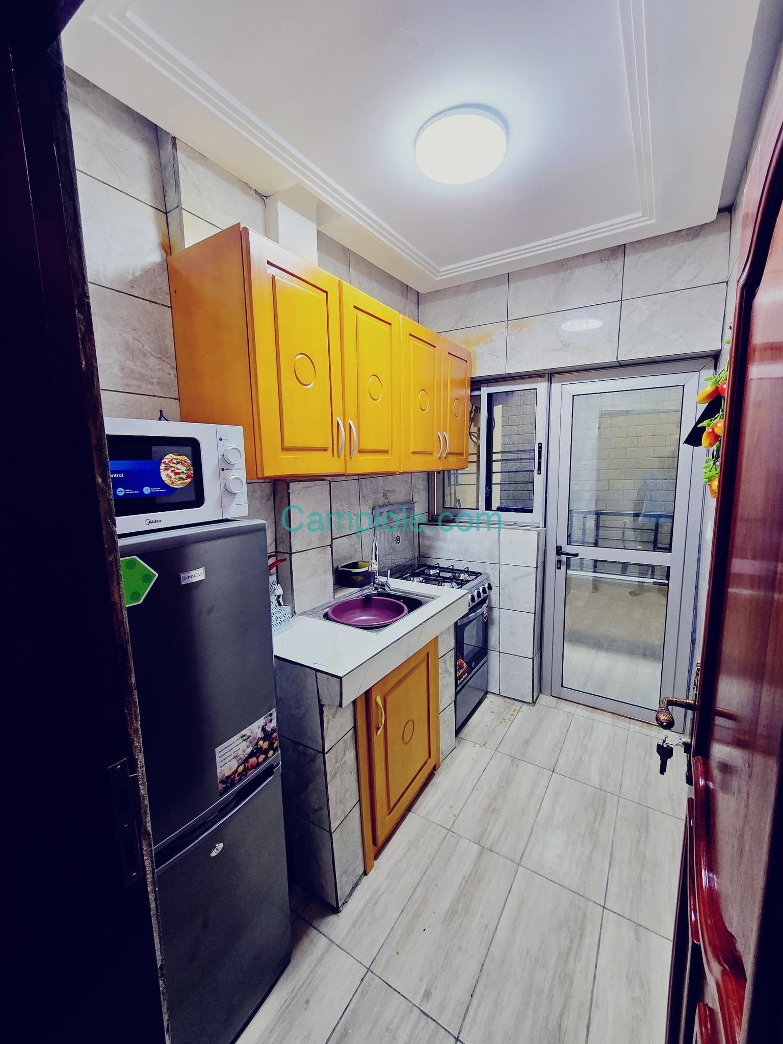 LI_chambre_meublée_logpom_douala_120825_csn