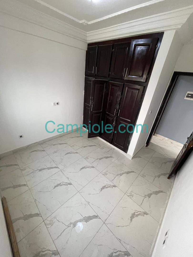 LI_studio_logbessou_200825_chb