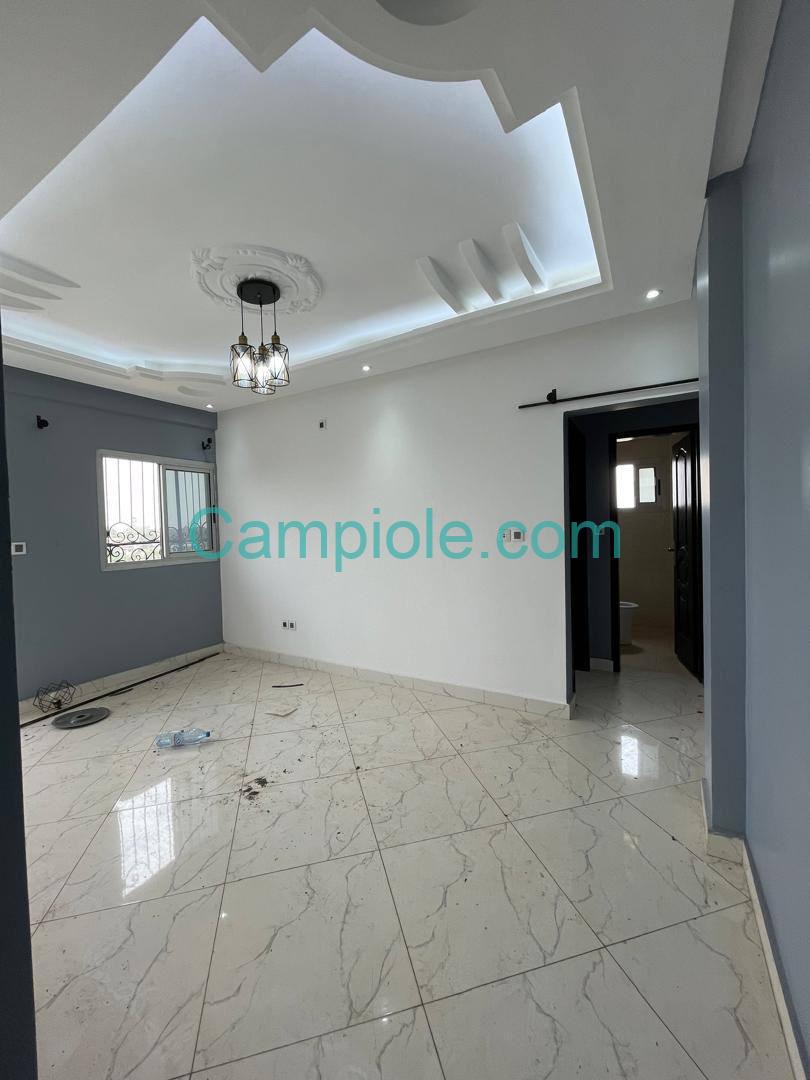 LI_studio_logbessou_200825_sln2