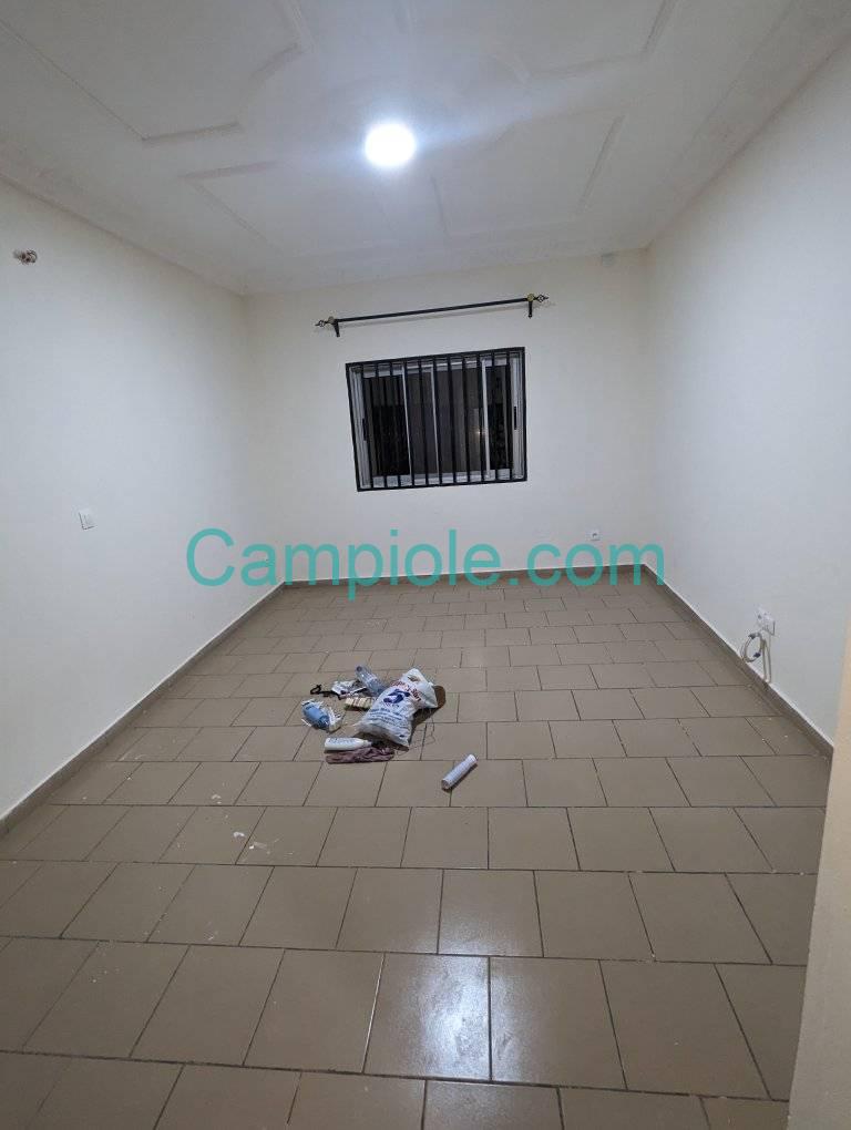 PBI_appartement_odza_yde_300825_chb1