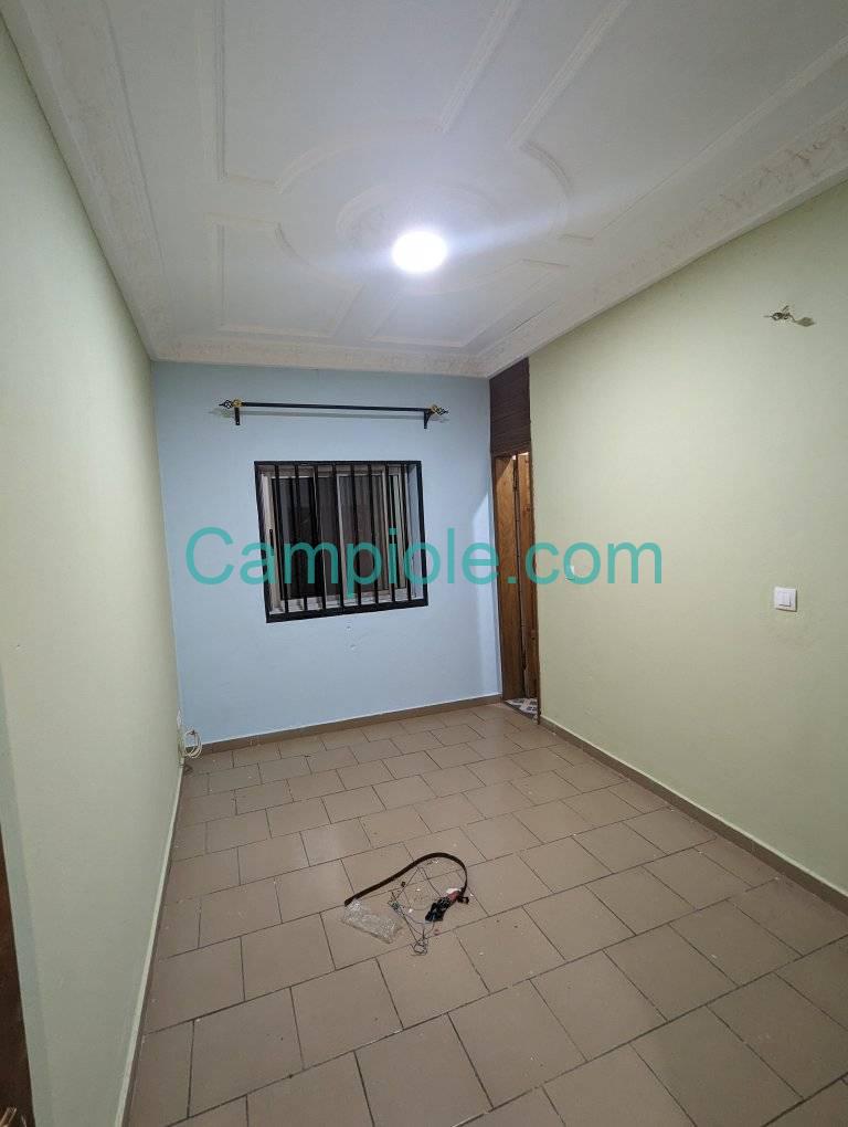 PBI_appartement_odza_yde_300825_chb4