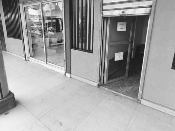 Boutique à louer à Essos, Yaoundé