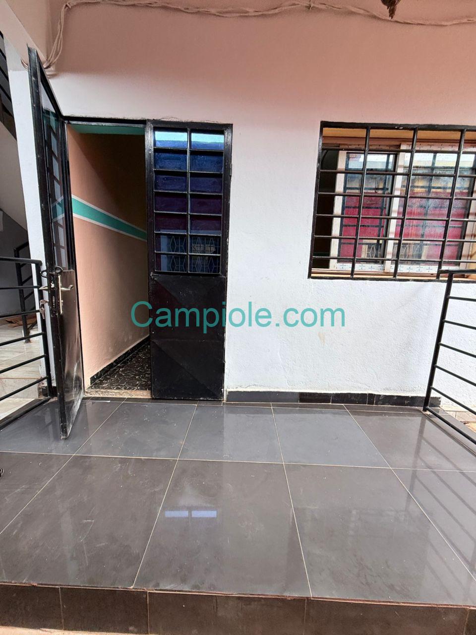 SH_appartement_eleveur_yde_070825_vrs