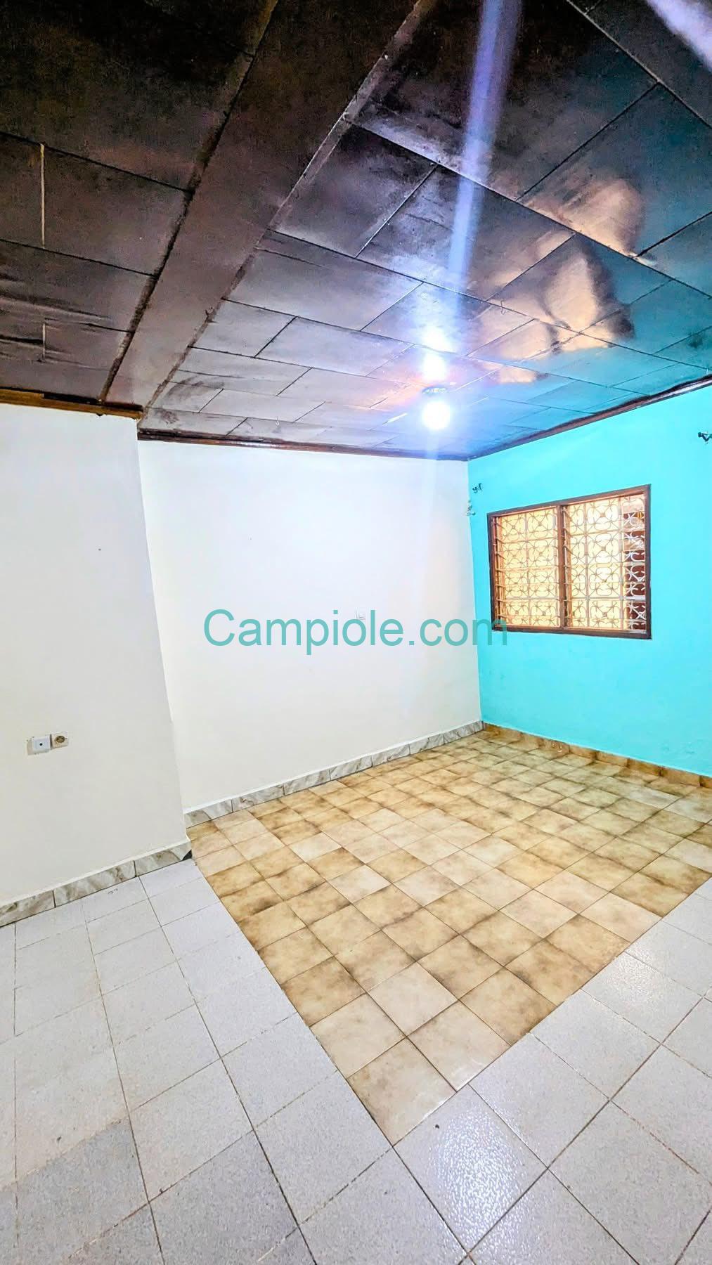 SH_appartement_ngousso_yde_100825_chb2