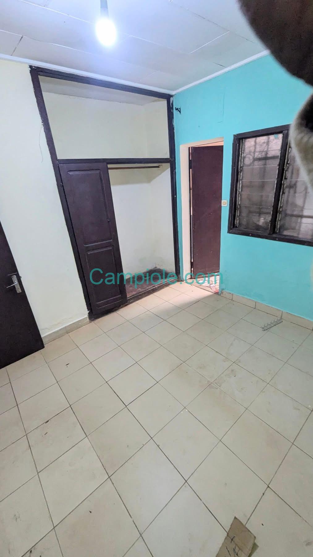 SH_appartement_ngousso_yde_100825_chb3