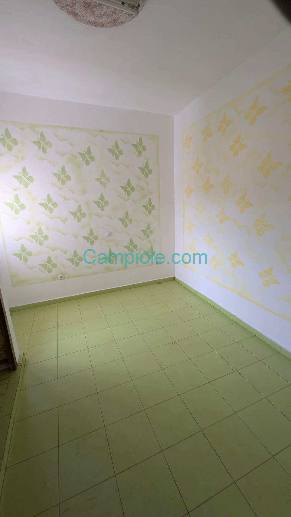 SH_appartemet_ngousso_yde_020825_chb1