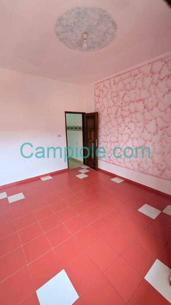 SH_appartemet_ngousso_yde_020825_chb4