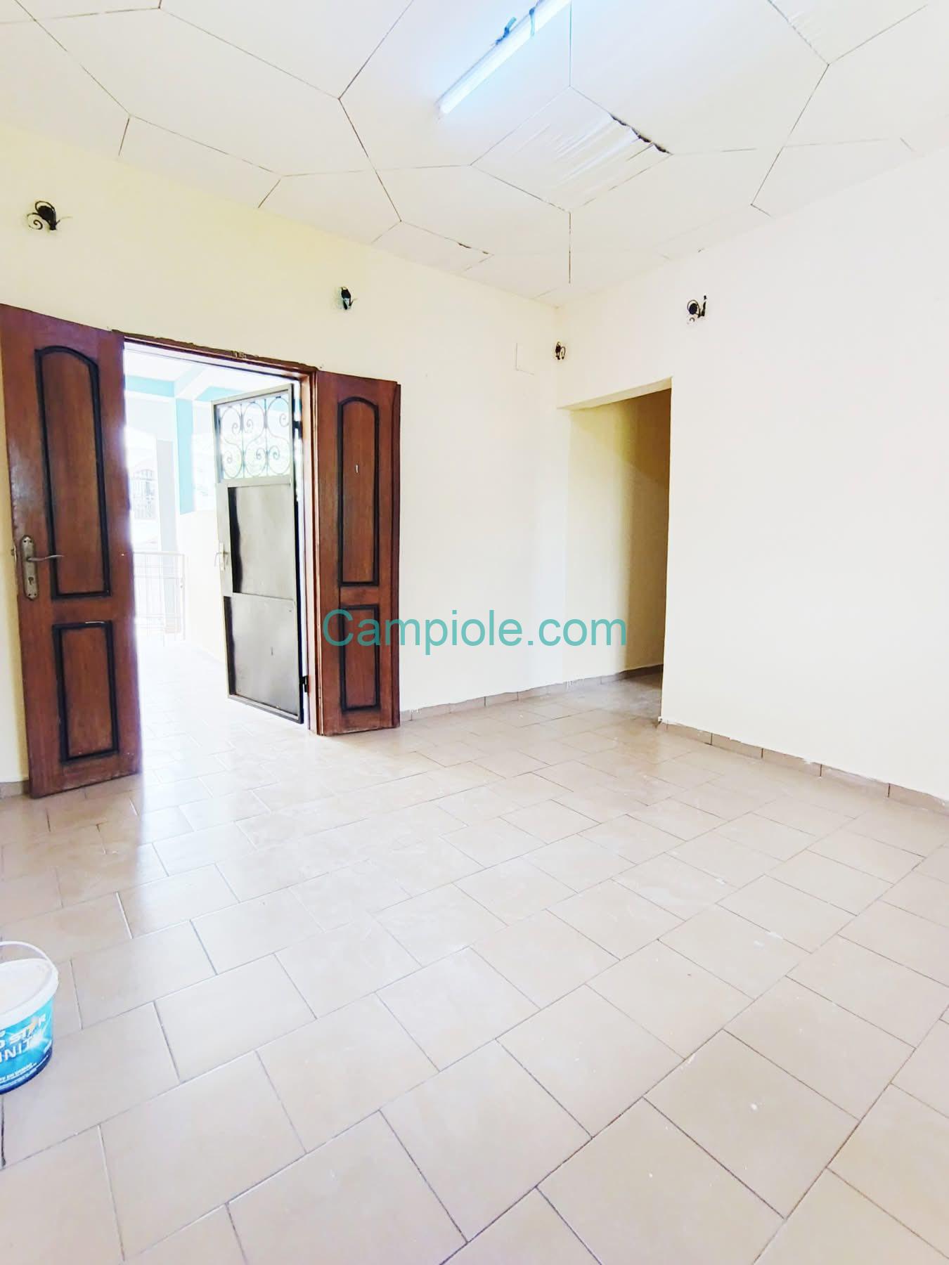 SH_studio_fougerol_yde_040825_sln1