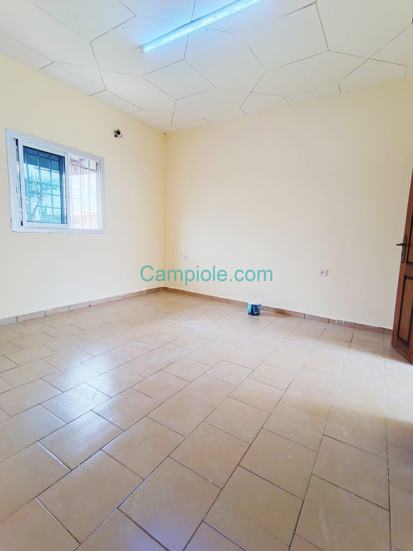 SH_studio_fougerol_yde_040825_sln2