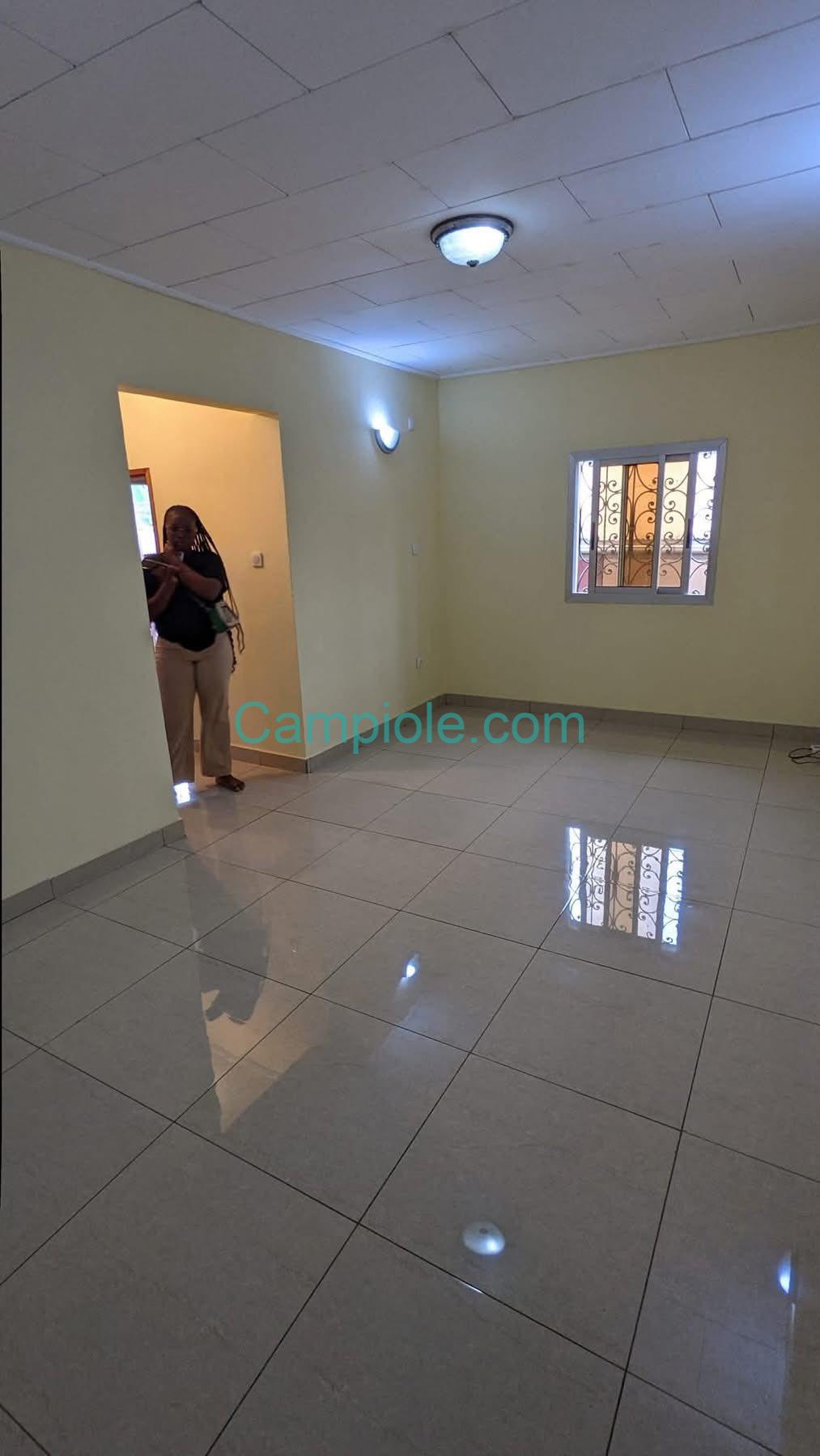 SH_studio_nkolfoulou_yde_060825_sln2