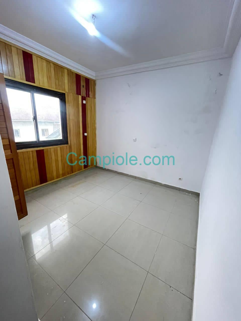 SM_appartement_kotto_dla_090825_chb5