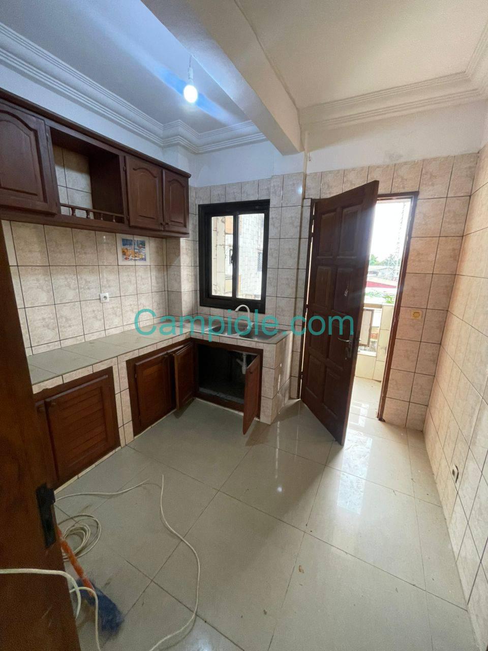 SM_appartement_kotto_dla_090825_csn1