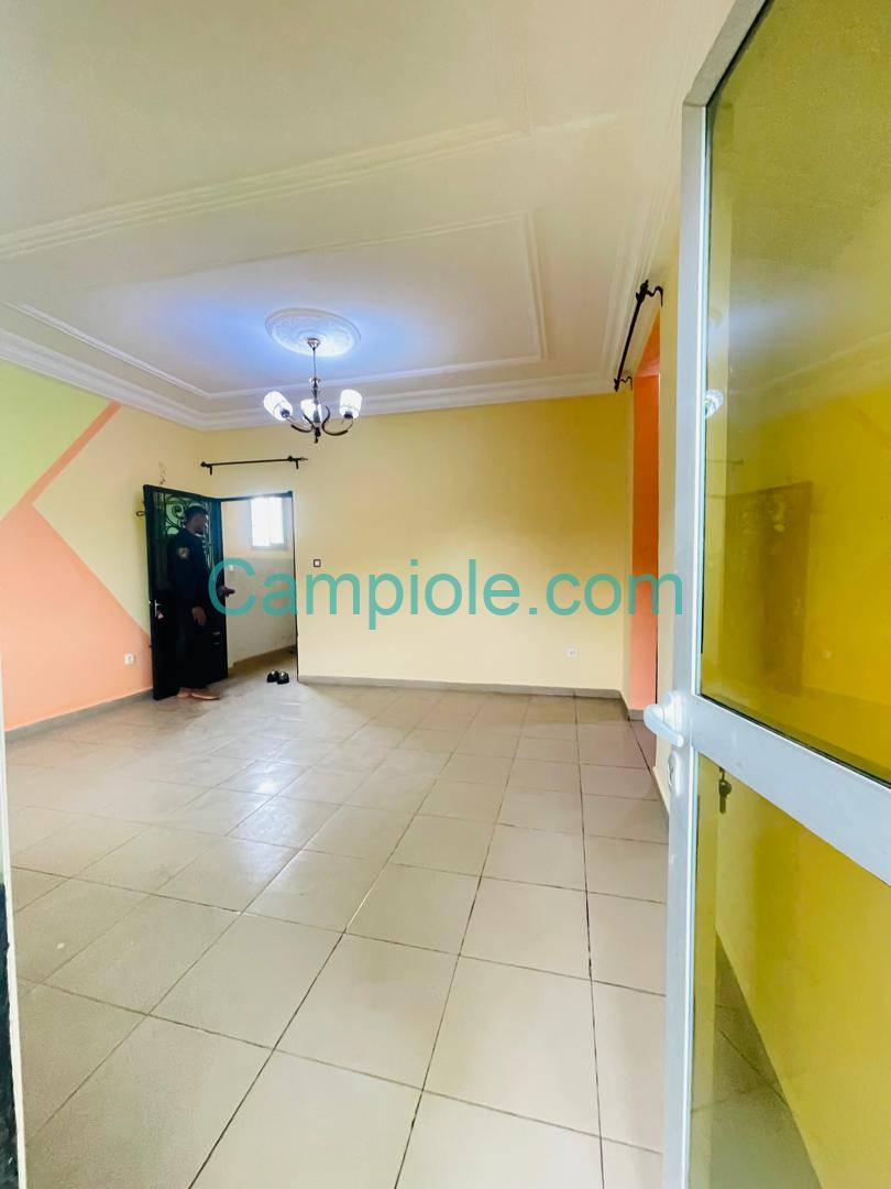 SM_appartement_logbessou_dla_090825_sln4