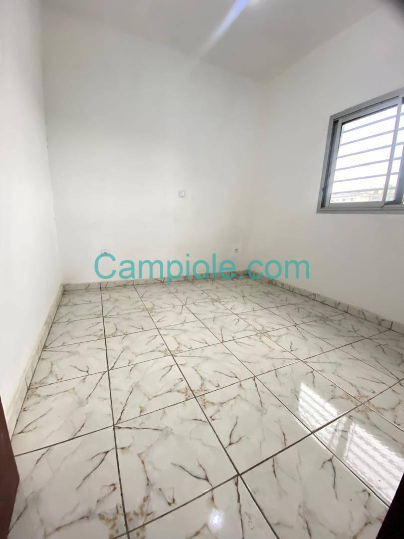 SM_appartement_logbessou_dla_120825_chb2