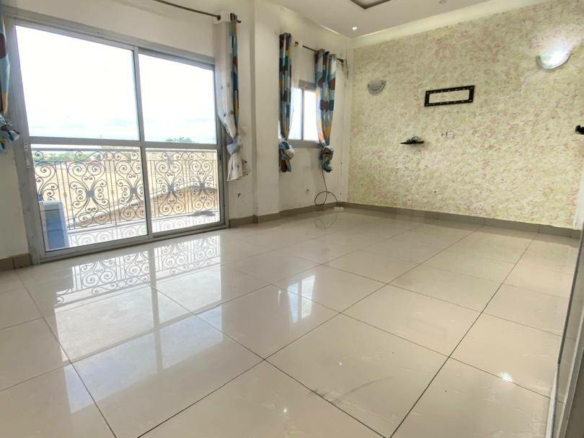 MAGNIFIQUE APPARTEMENT CLIMATISÉ STAFFÉ, LOGBESSOU NIKEL OIL