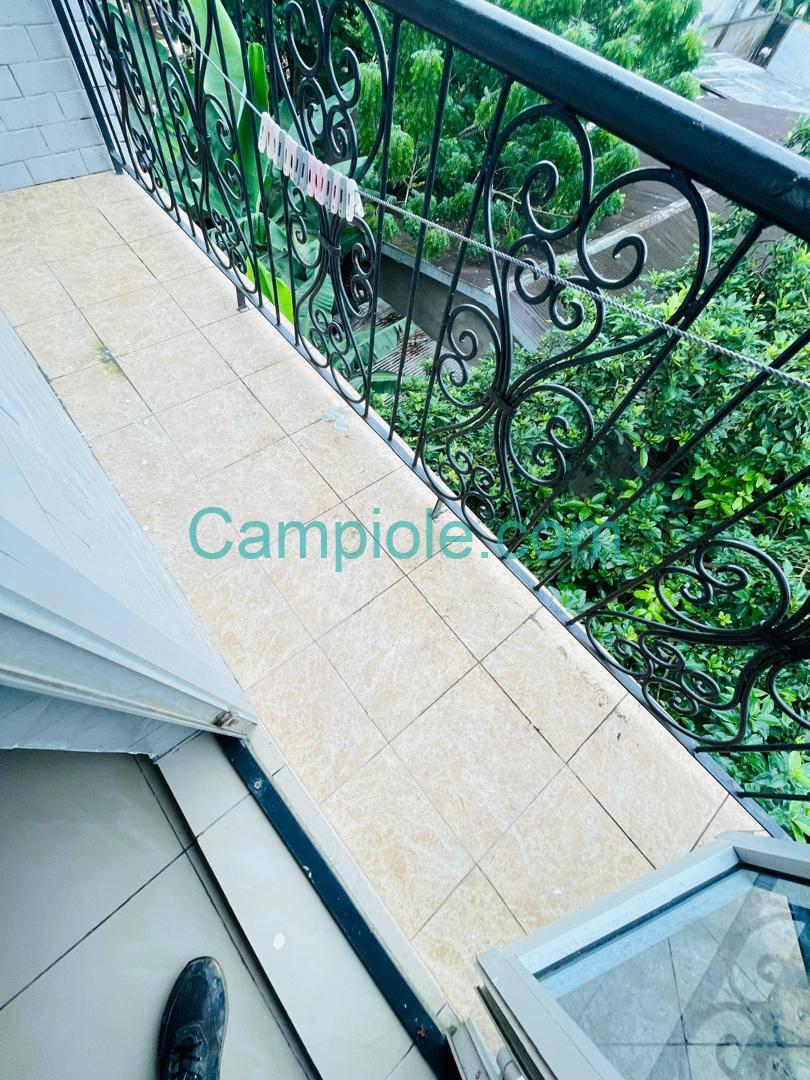 SM_studio_kotto_dla_140825_blcn