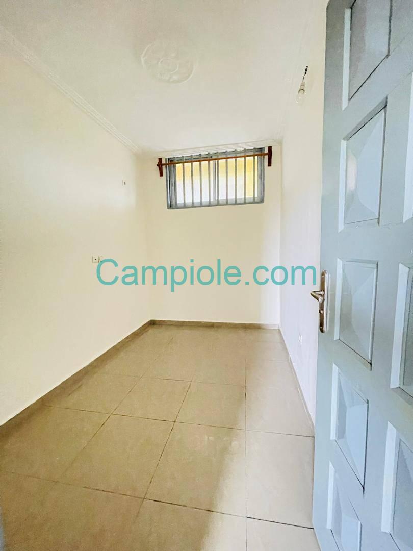 SM_studio_kotto_dla_140825_chb