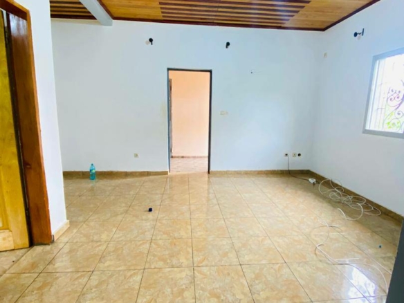 GRAND STUDIO MODERNE SITUÉ À LOGBESSOU, DOUALA