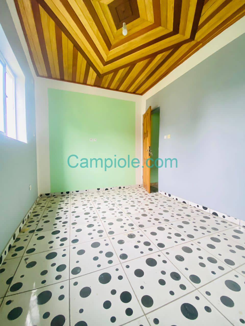 SM_studio_pk12_douala_140825_chb2