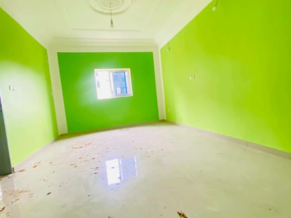 STUDIO MODERNE STAFFÉ NOUVELLEMENT CONSTRUIT, PK12, DOUALA