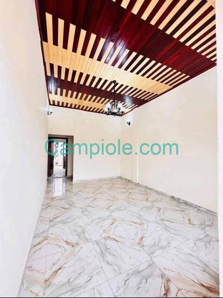 TA_appartement_biyemassi_yde_120825_chb3