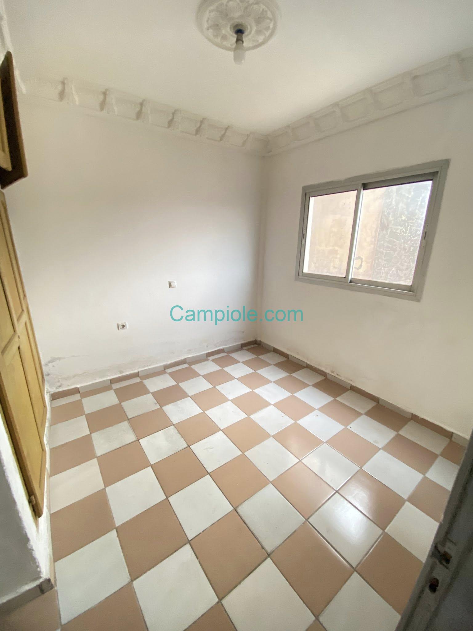 YI_appartement_biyemassi_yde_070825_chb1
