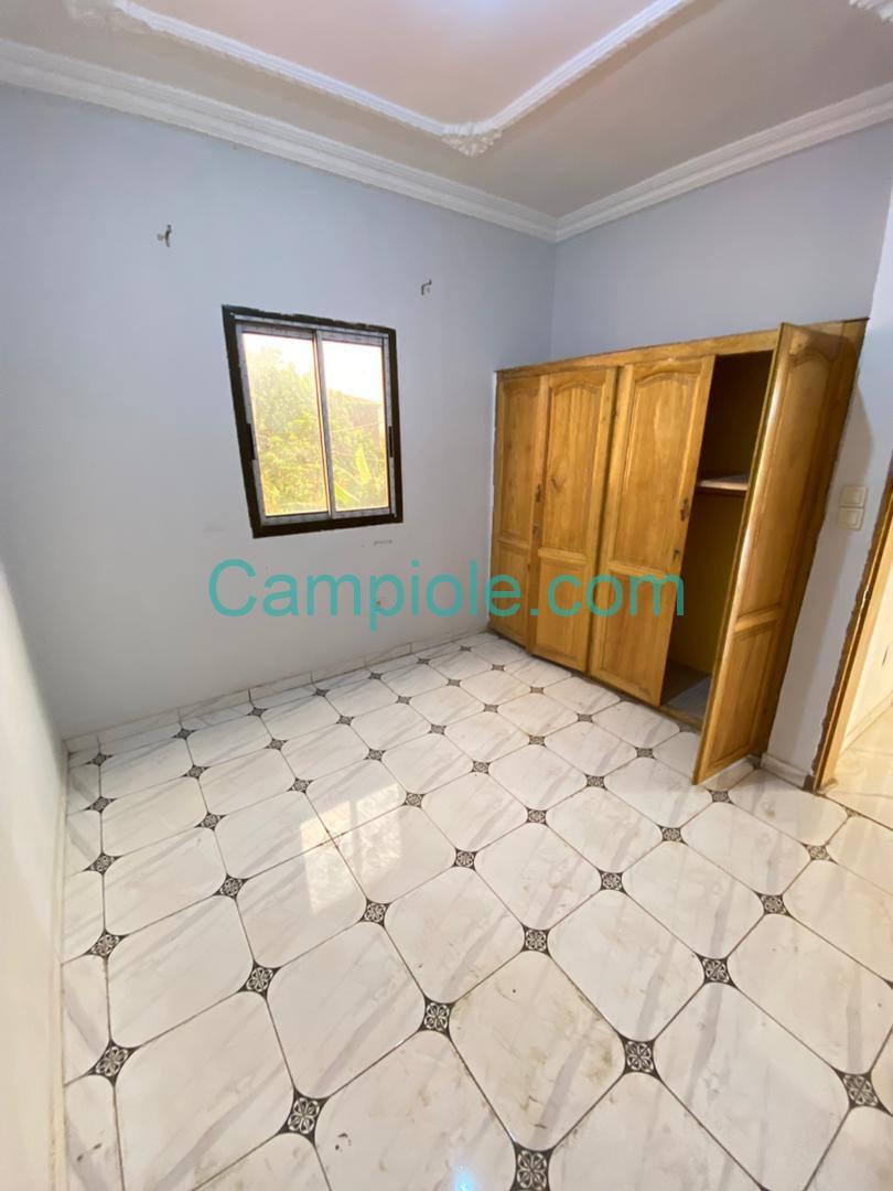 YI_appartement_nkoabang_yde_090825_chb2