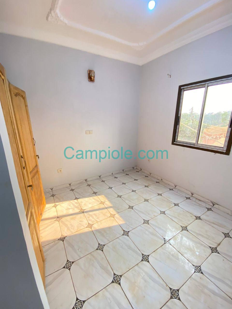 YI_appartement_nkoabang_yde_090825_chb3