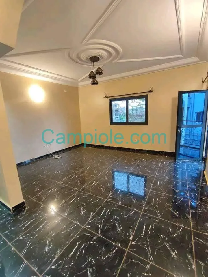 37034- Appartement à louer à Damas, Yaoundé